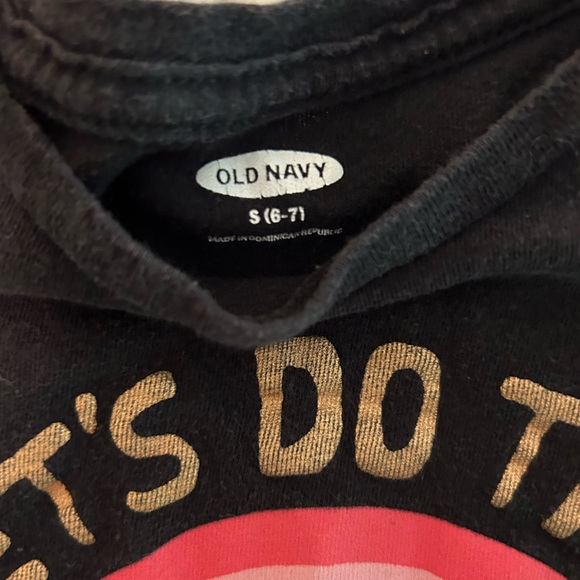 Old Navy size Small (6/7T) girls black tshirt, rainbow, Let’s Do This - Picture 3 of 3